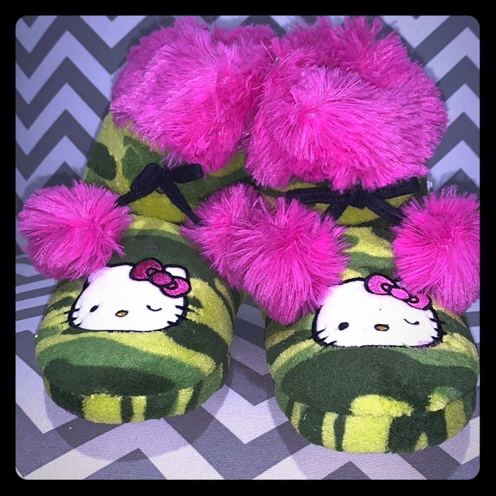 Hello Kitty Fuzzy Slipper Boots